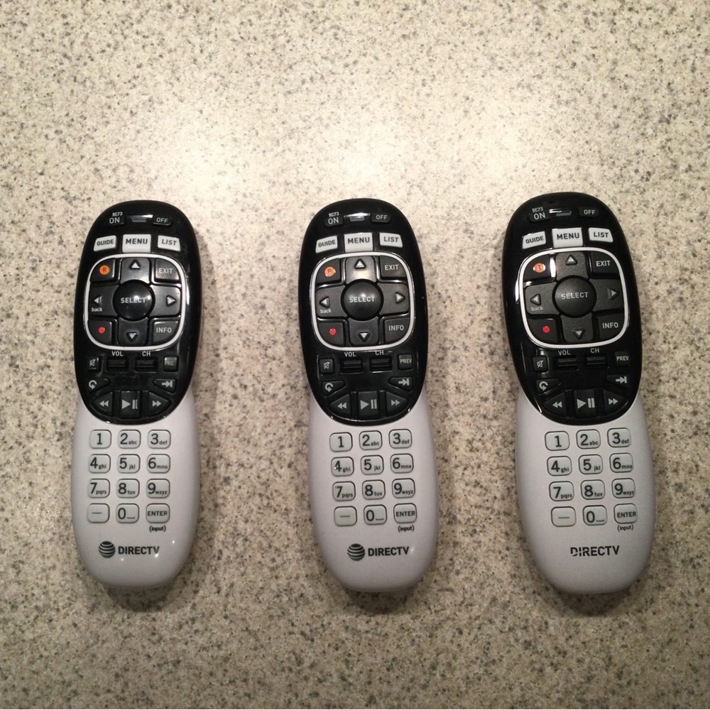 Set of 3 DirecTV remotes RC73